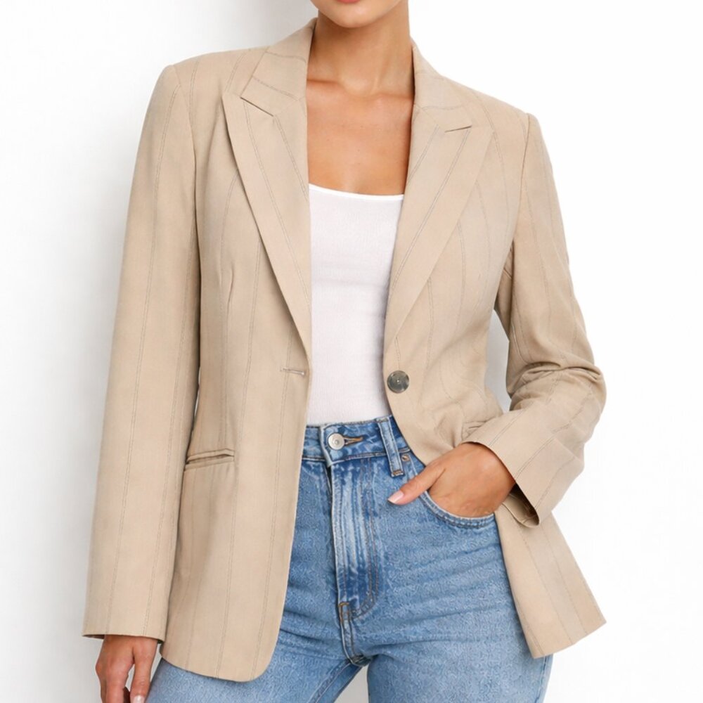 Harvé Benard Petite 12P Beige Pinstripe Blazer Tailored Capsule Jacket Office